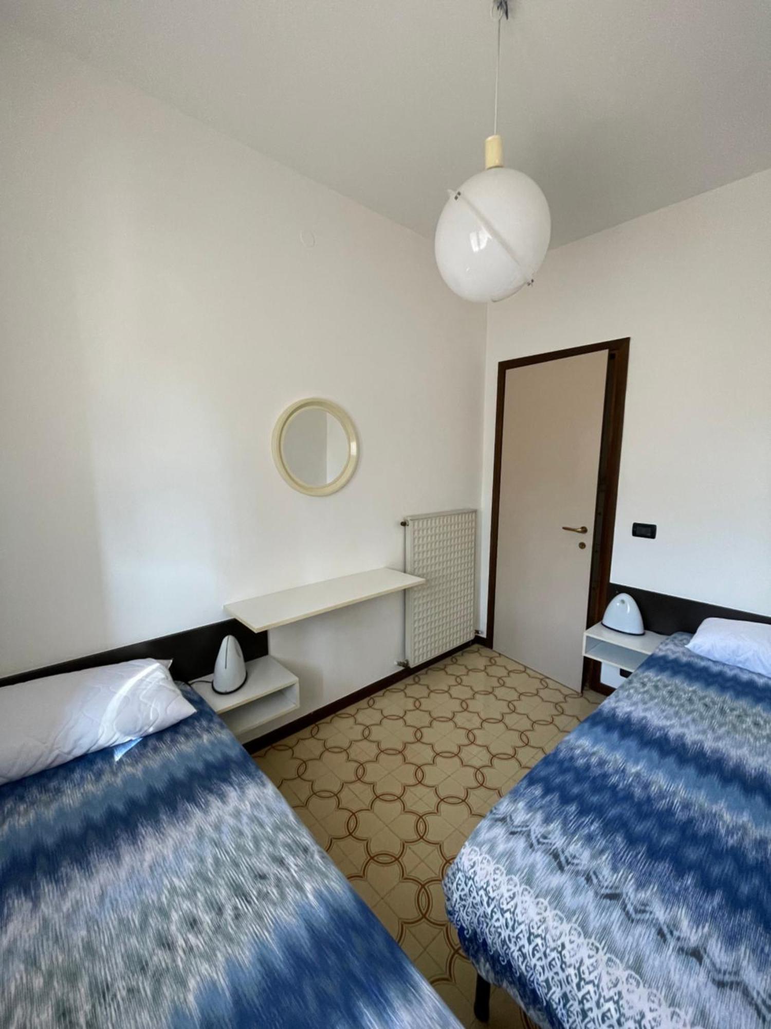 Nico'S Apartment Peschiera del Garda Quarto foto