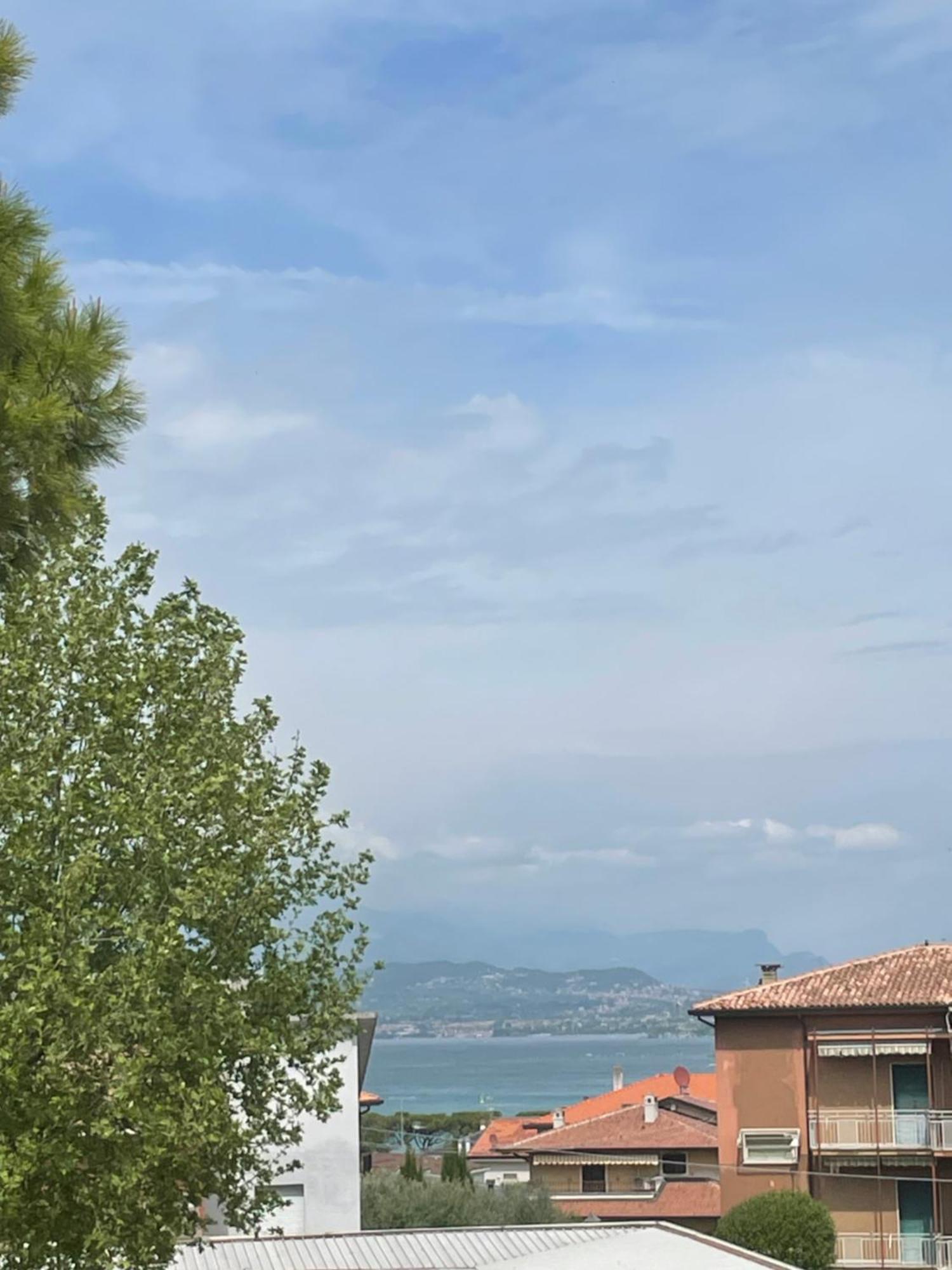 Nico'S Apartment Peschiera del Garda Exterior foto